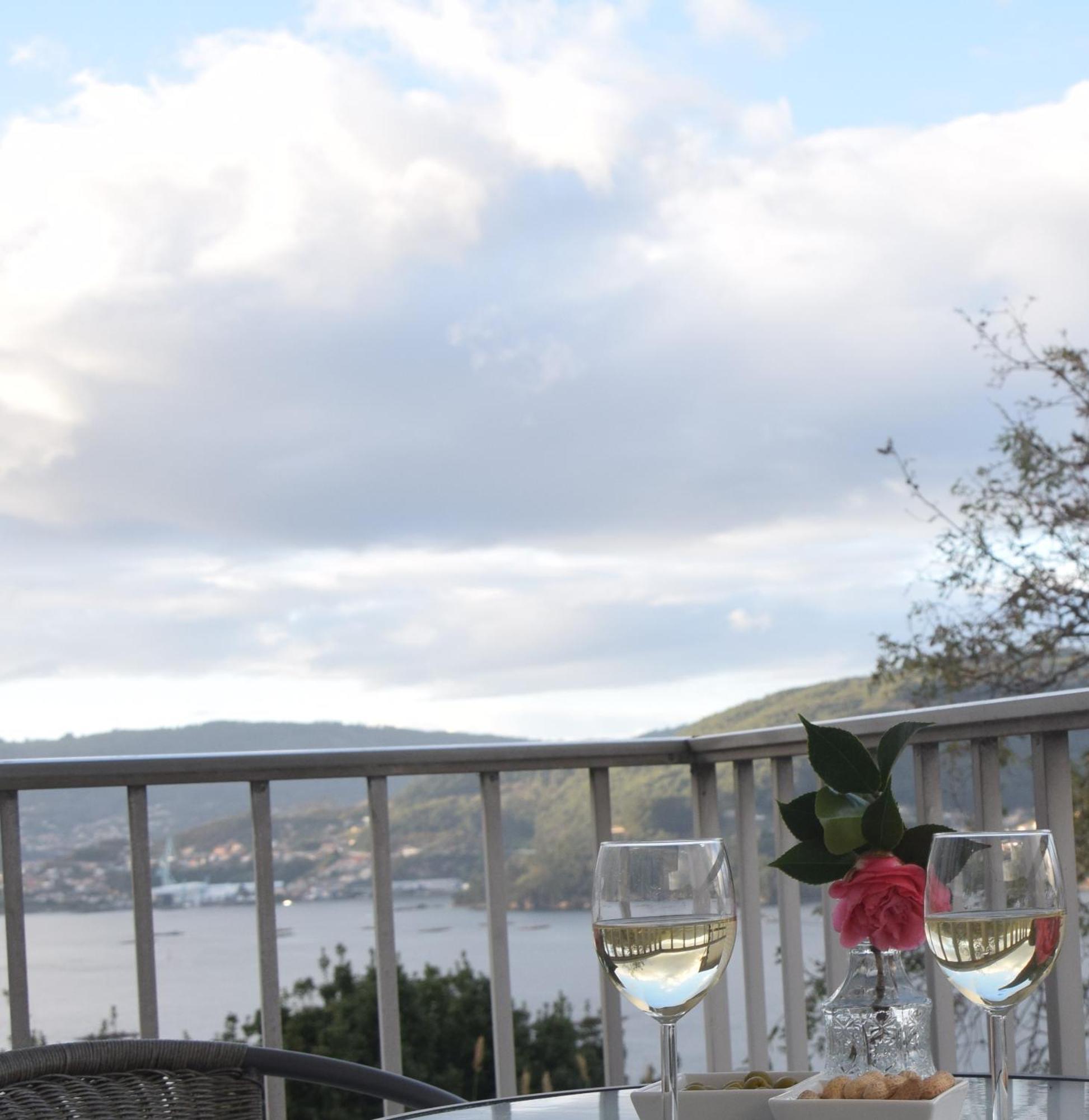 Villa Casa En Chapela, Con Vistas A La Ria De Vigo Exterior foto